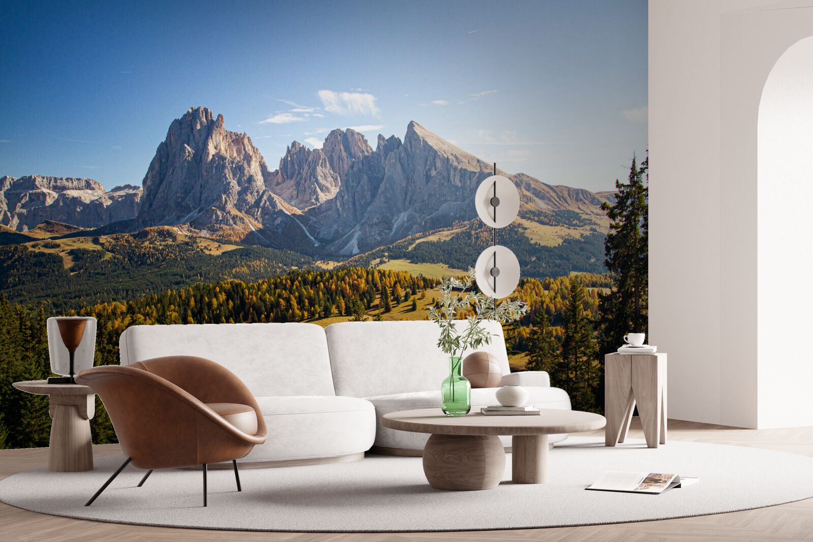 Fototapeta gęsty las i imponujące góry langkofel