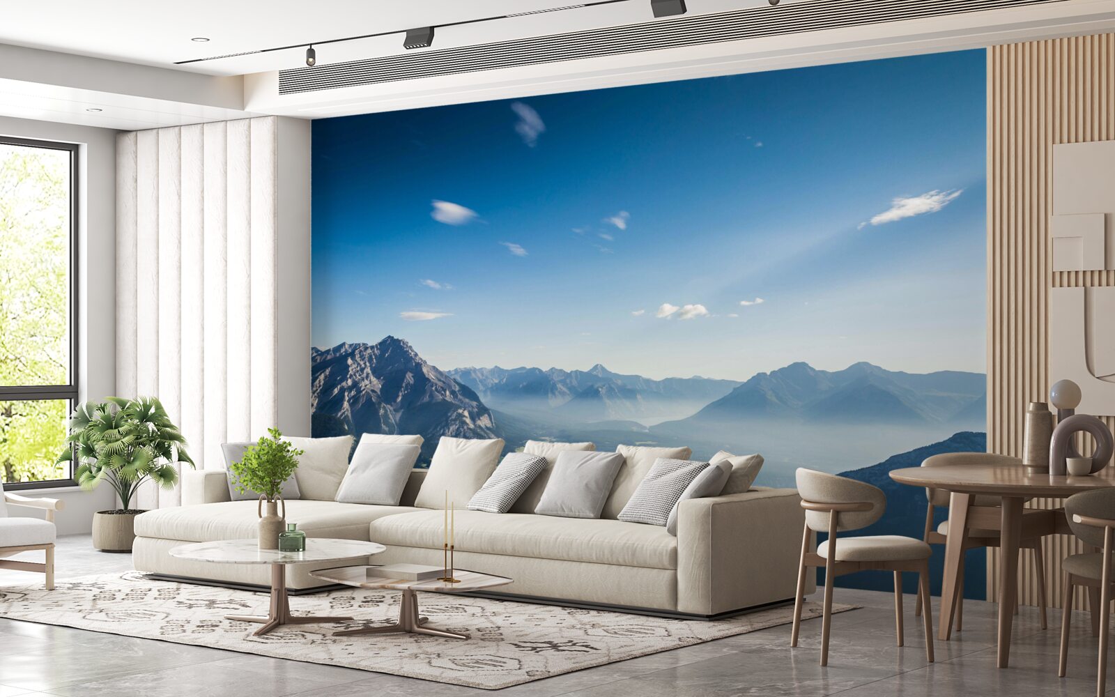 Fototapeta ze szczytów gór widać rozległe błękitne niebo