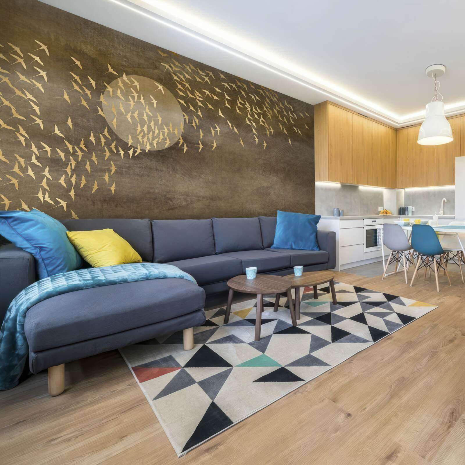 Fototapeta Ćmy w pobliżu światła lampki nocnej