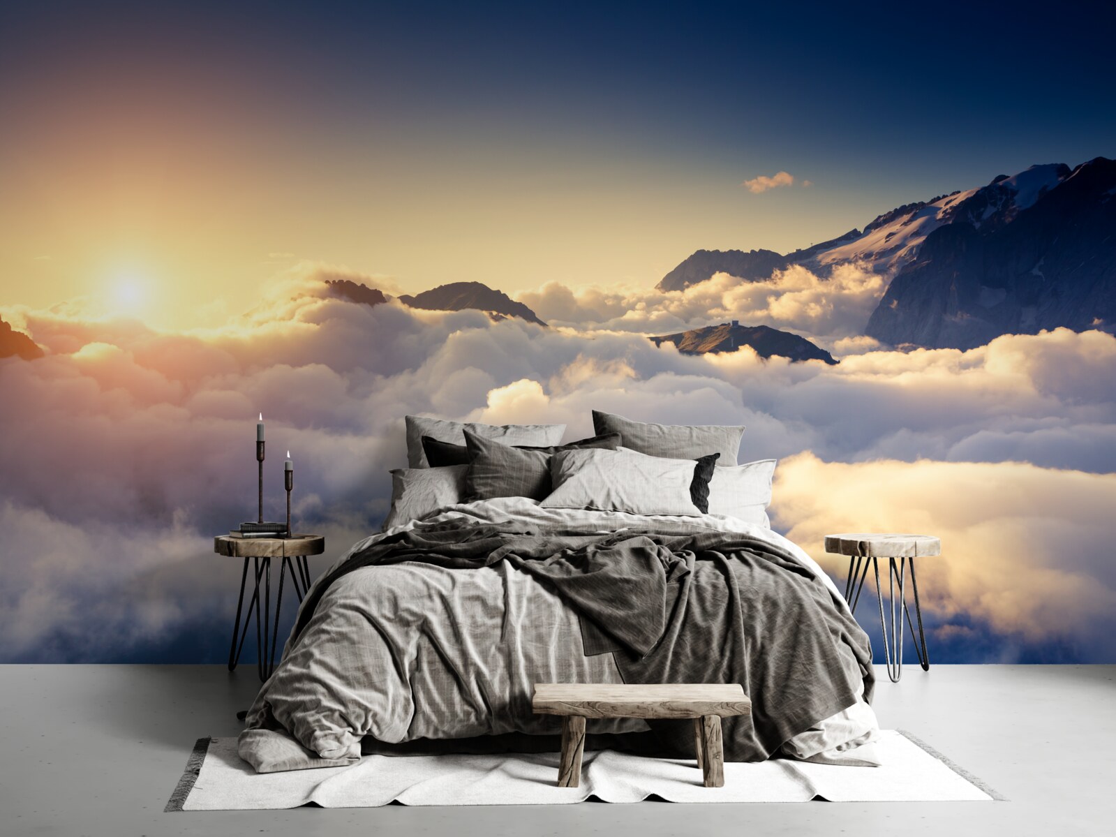 Fototapeta chmury na horyzoncie pochłaniają zachodzące słońce