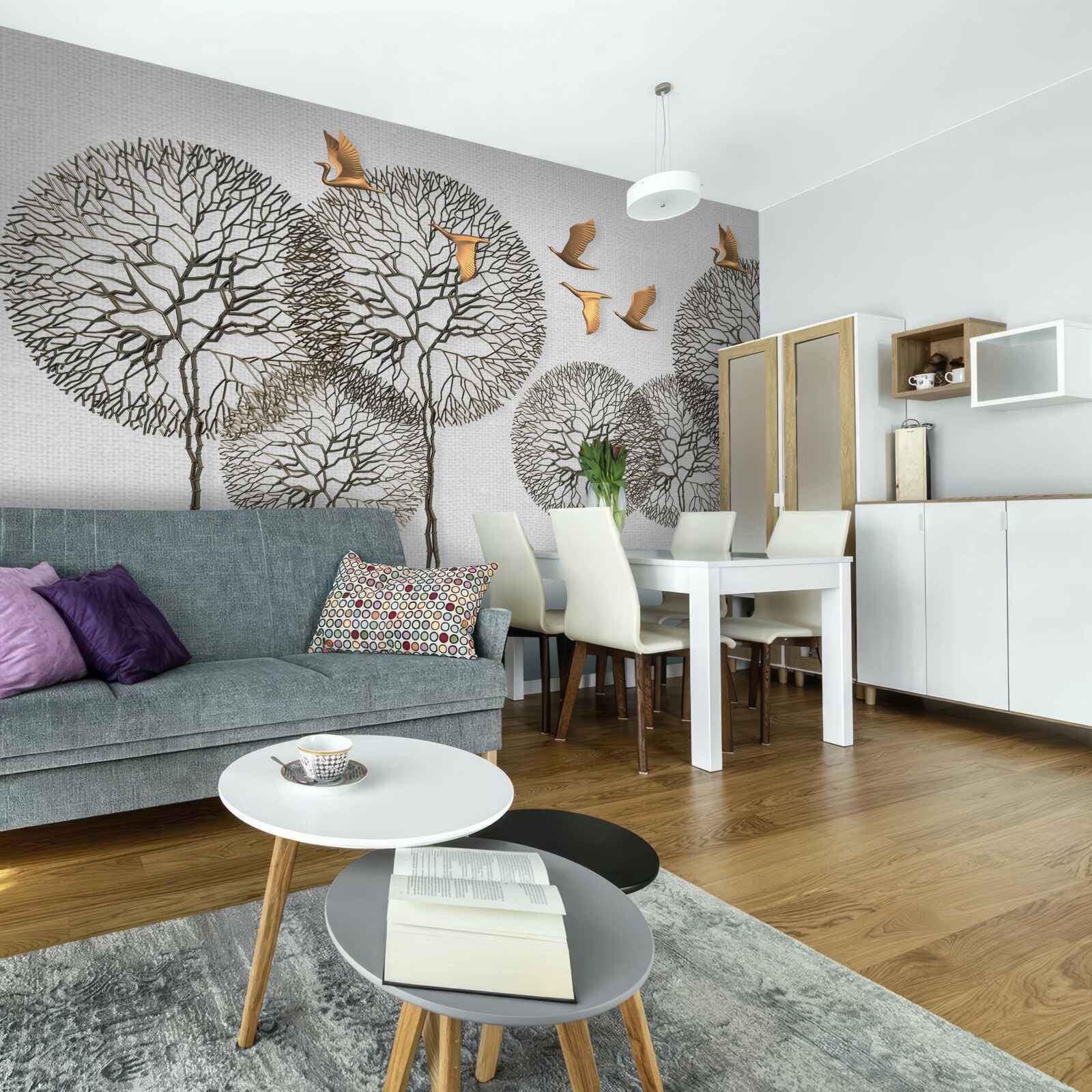 Fototapeta niezwykłe kuliste formacje drzew i złocone ptaki