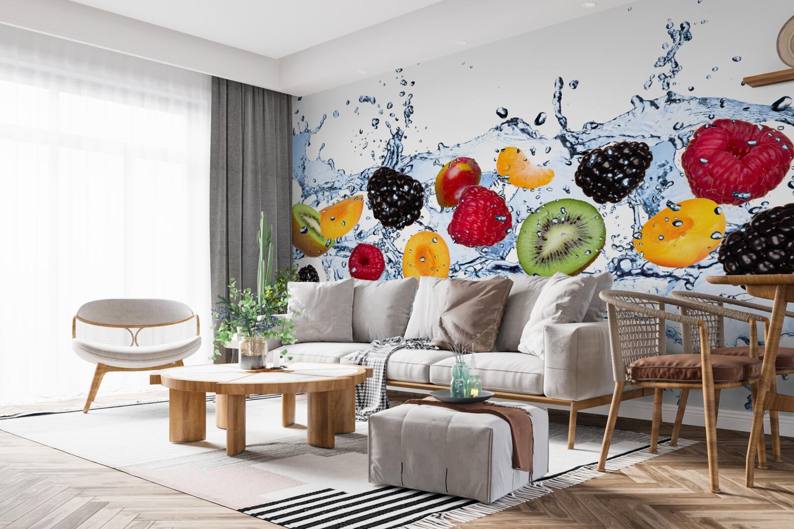 Fototapeta owoce pokrojone na kawałki i pływające w wodzie nasycano wilgocią