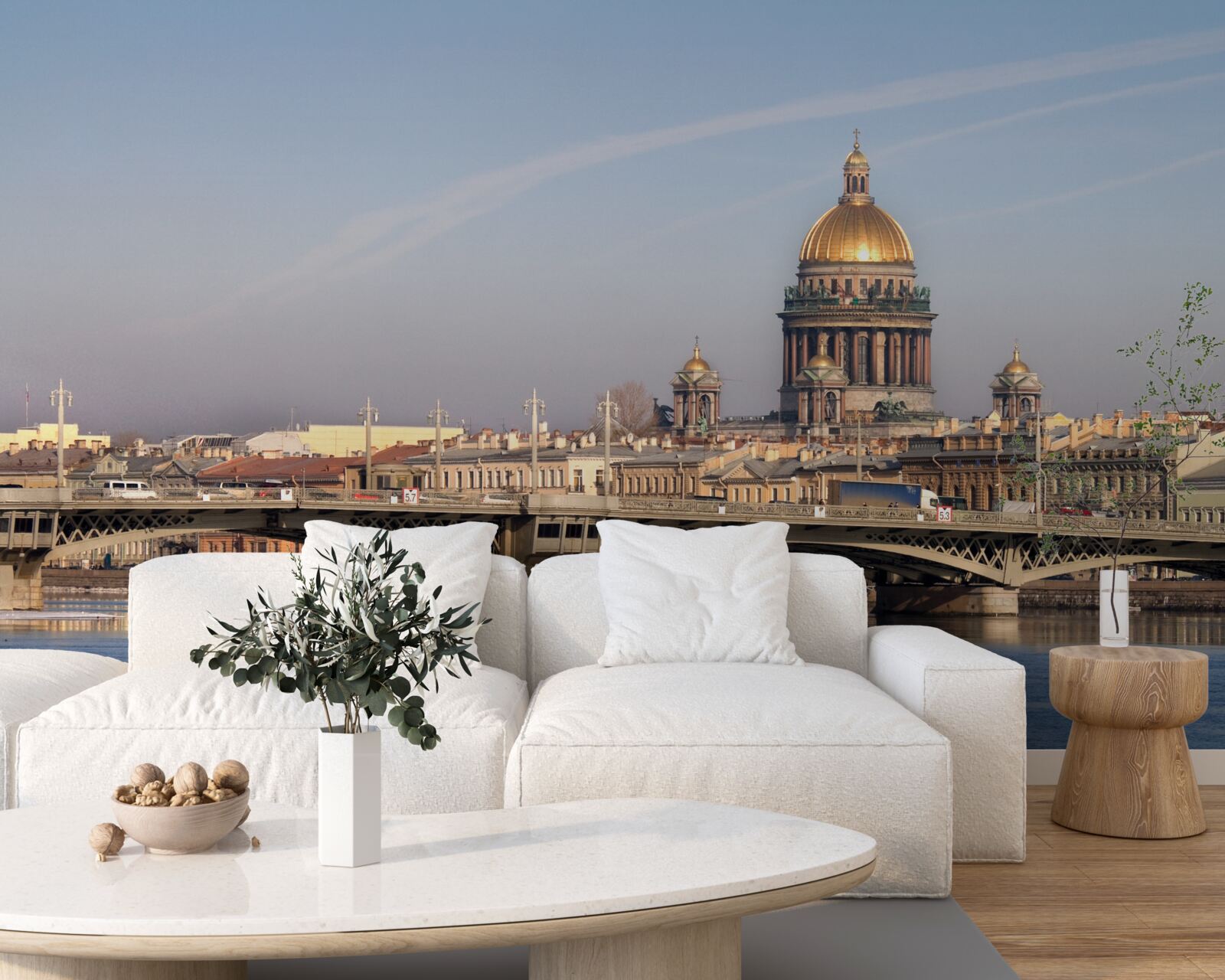 Fototapeta kopuła kościoła wykonana ze złota na tle panoramy miasta