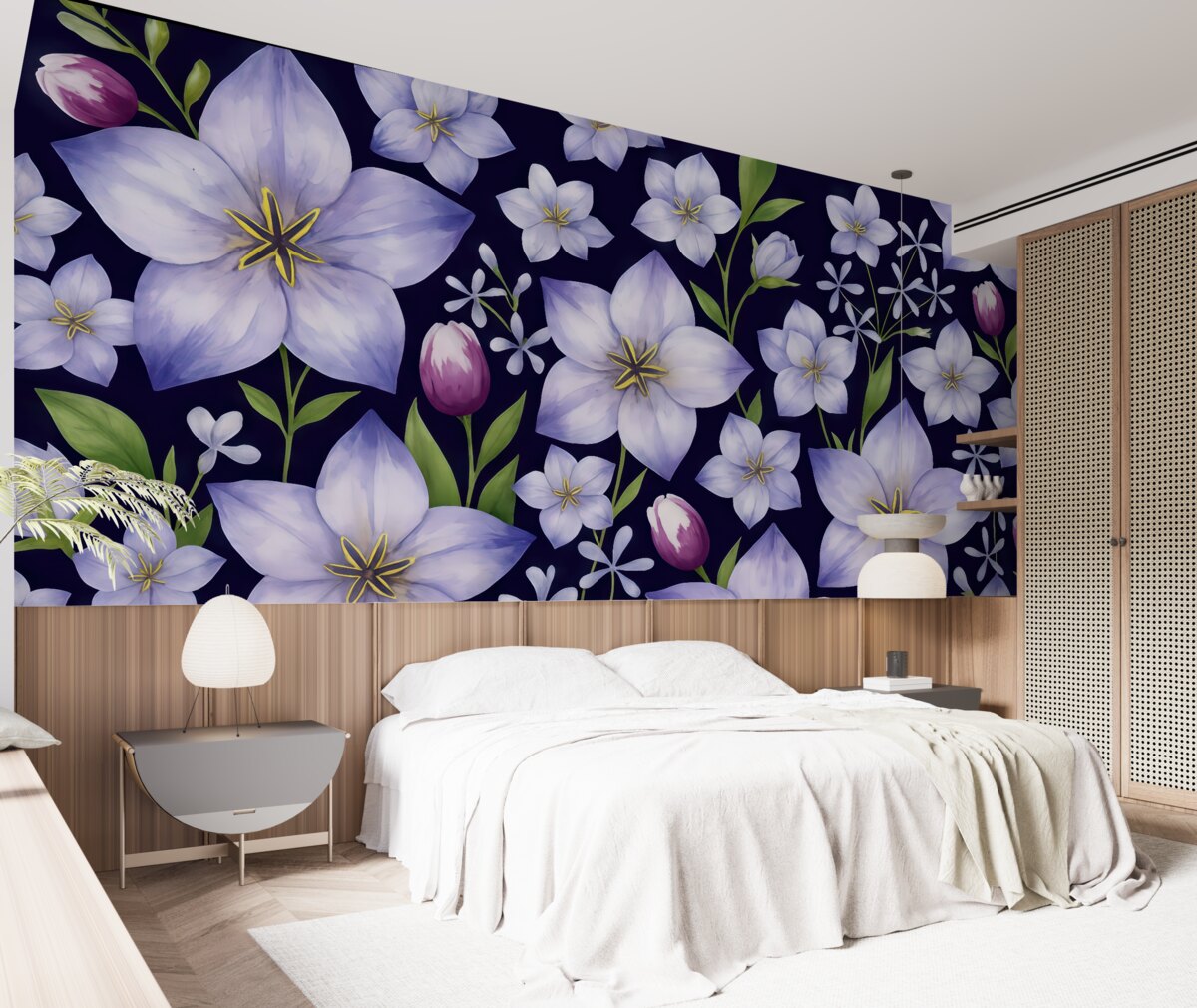 Fototapeta wielkie akwarelowe kwiaty w subtelnym liliowym odcieniu na ciemnoniebieskiej powierzchni