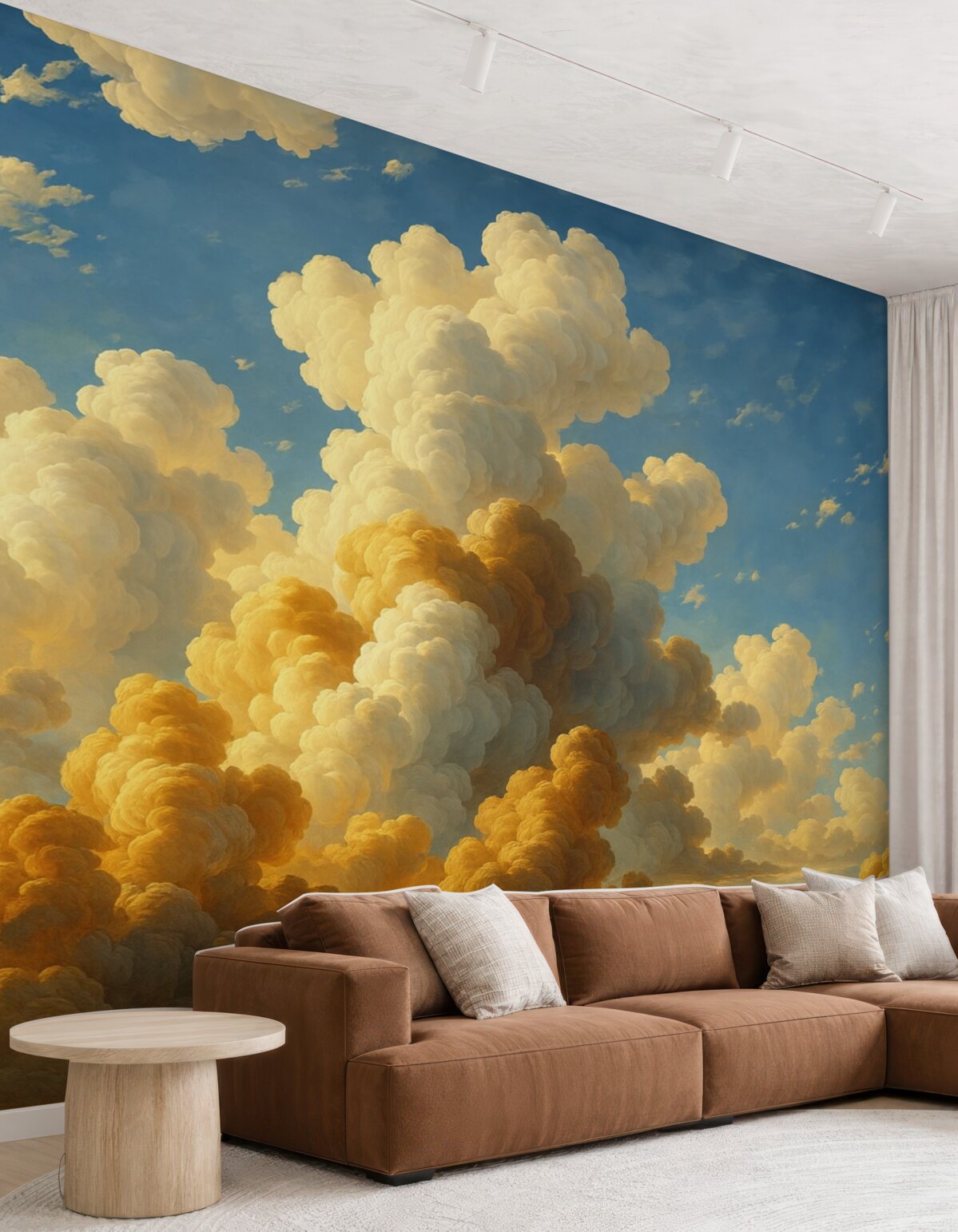 Fototapeta Kłębiące się chmury w ciepłych tonacjach kremu, subtelnej brzoskwini i jasnej bieli na tle intensywnego, żywego błękitu nieba.