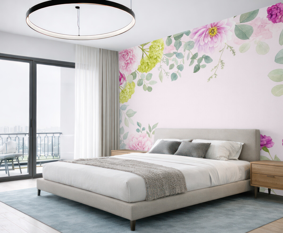 Fototapeta Różowe kwiaty na zielonych liściach u góry.