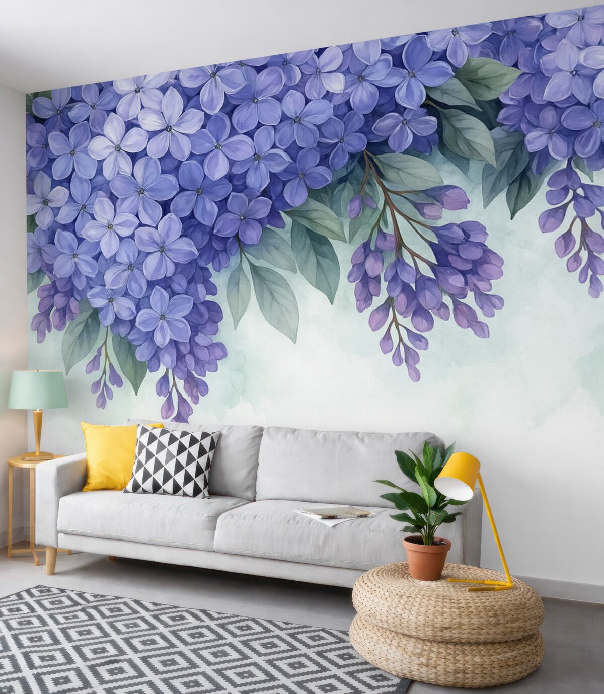 Fototapeta Intensywne fioletowe kwiaty hortensji z zielonymi liśćmi zajmują przestrzeń na delikatnym, zamglonym tle.