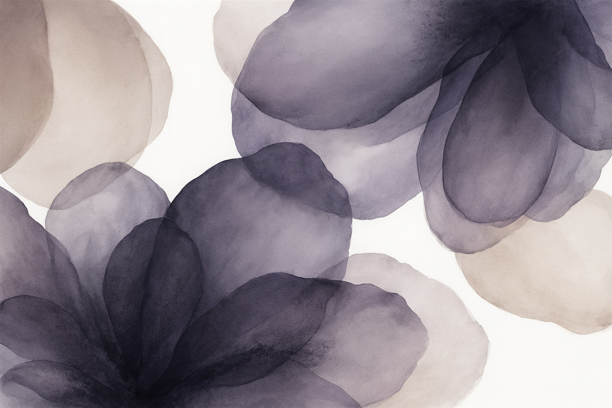 Fototapeta Abstrakcyjne ciemnofioletowe oraz beżowe kwiatowe wzory, delikatne i organiczne kształty z odczuciem dynamiki i płynności.