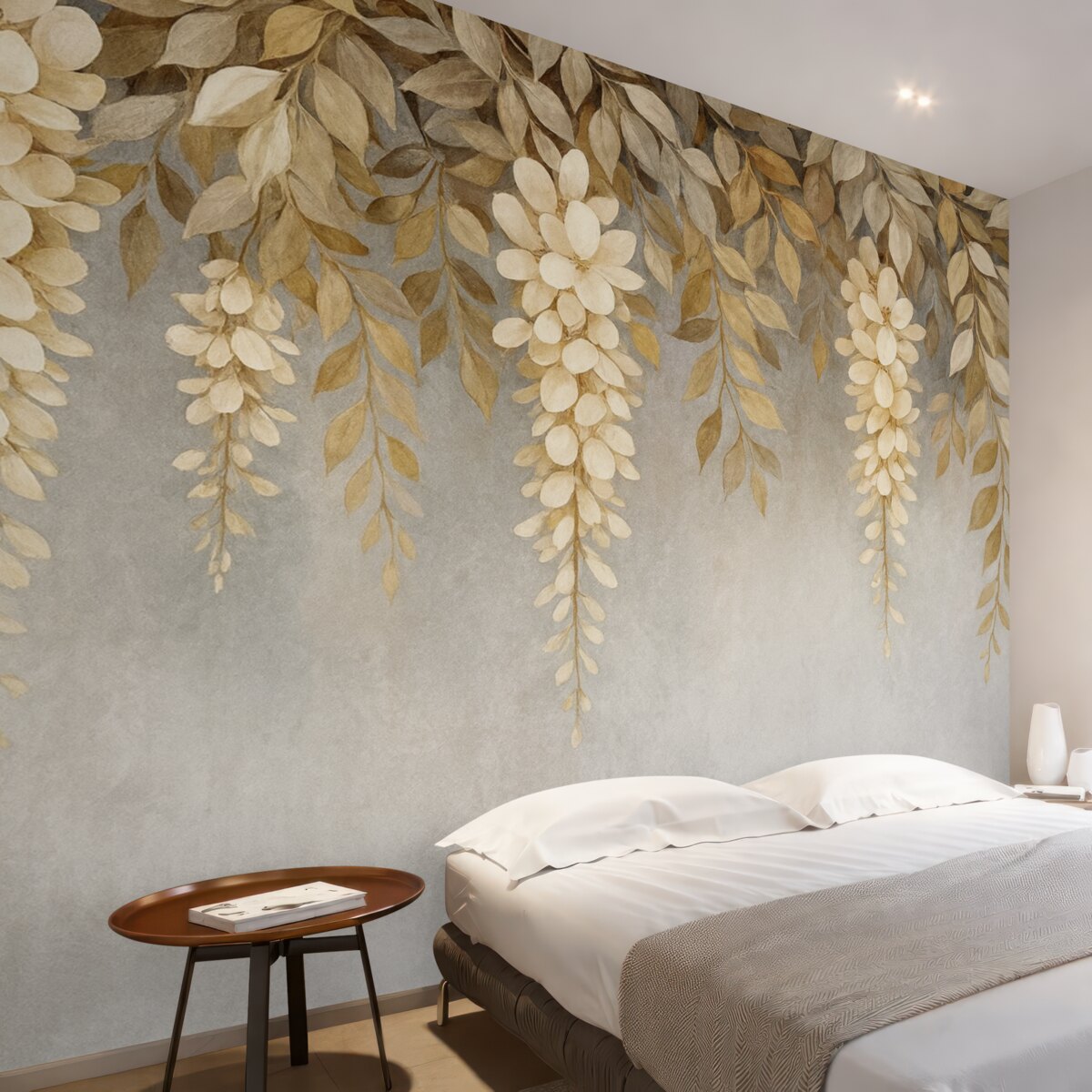 Fototapeta Kruche białe oraz jasnobeżowe kwiaty glicynii z liśćmi opadającymi kaskadowo w dół na delikatnym szarym tle.