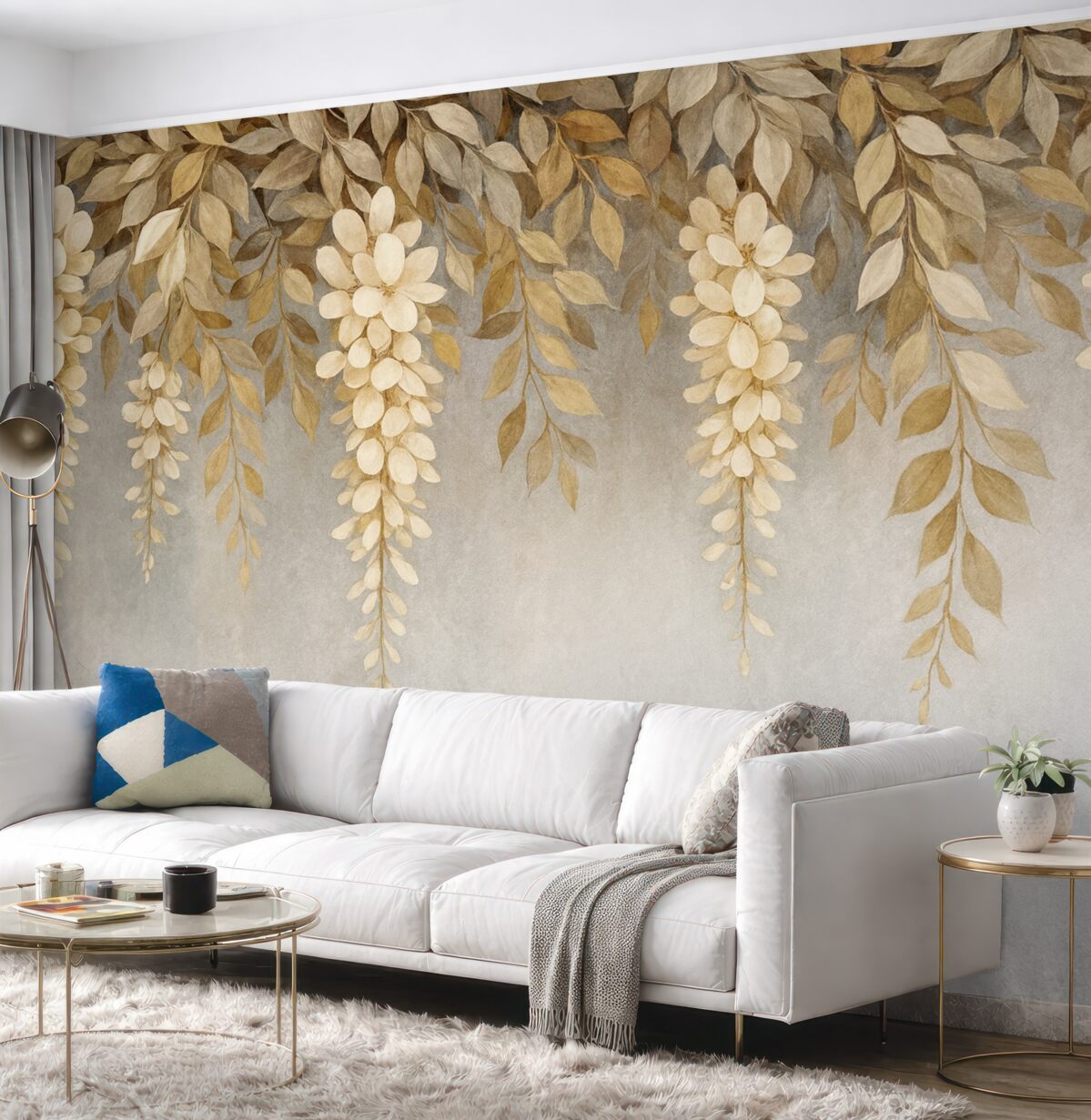 Fototapeta Kruche białe oraz jasnobeżowe kwiaty glicynii z liśćmi opadającymi kaskadowo w dół na delikatnym szarym tle.