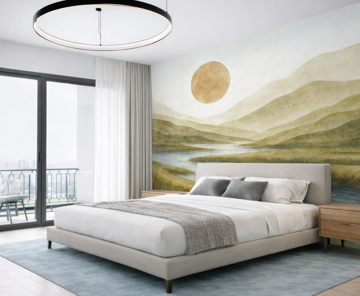 Fototapeta Widok na warstwowe góry o łagodnych zboczach, wijąca się rzeka oraz delikatne pomarańczowe słońce na firmamencie.