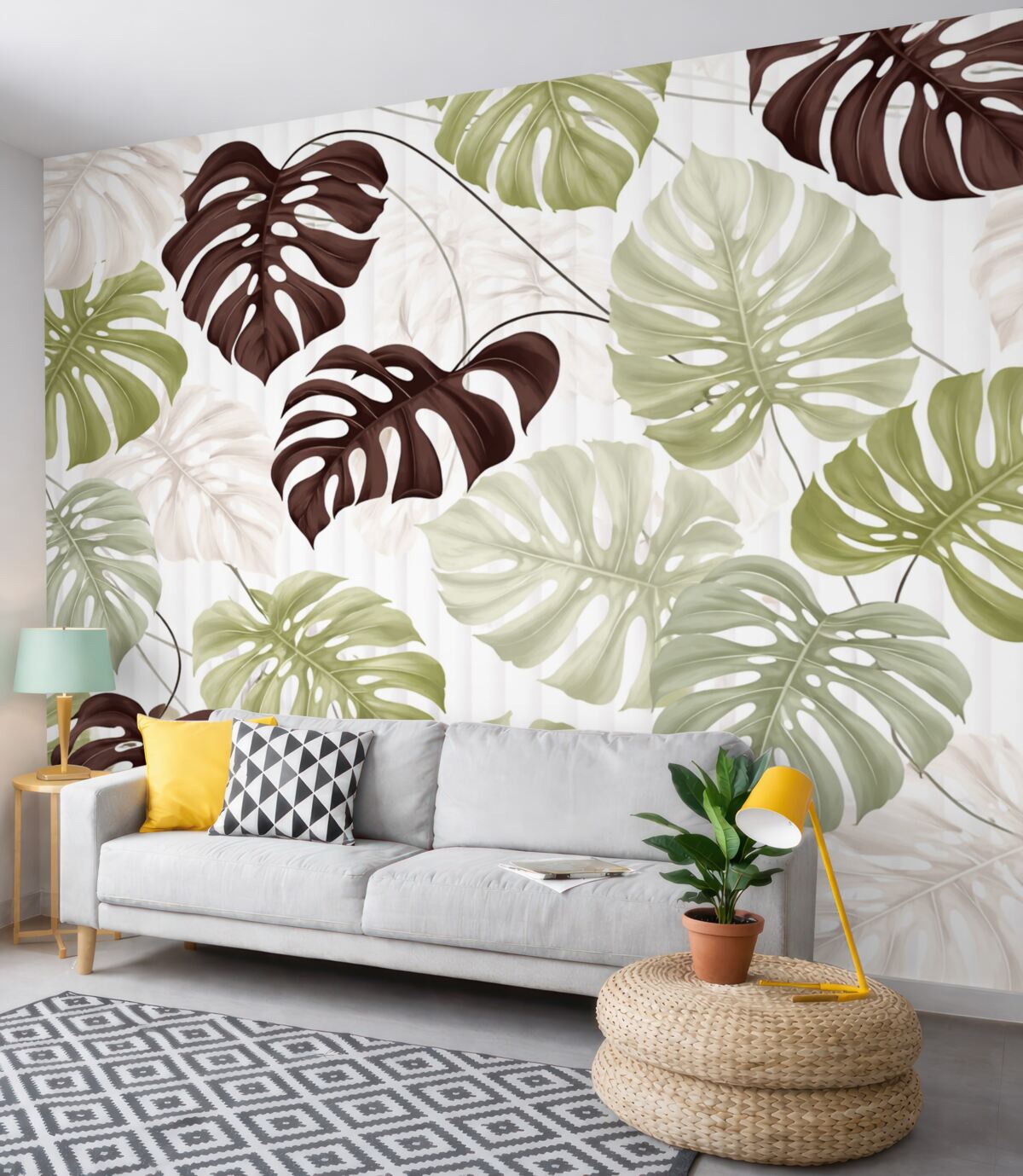 Fototapeta Liście Monstery w kolorach zieleni, bieli i ciemnego brązu na jasnym tle o strukturze w paski.